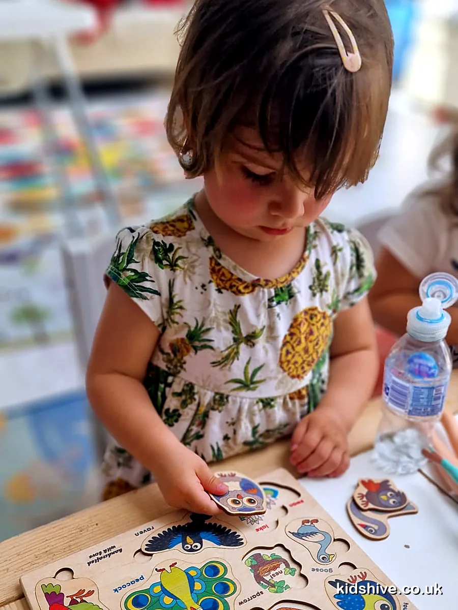 Puzzles and early language